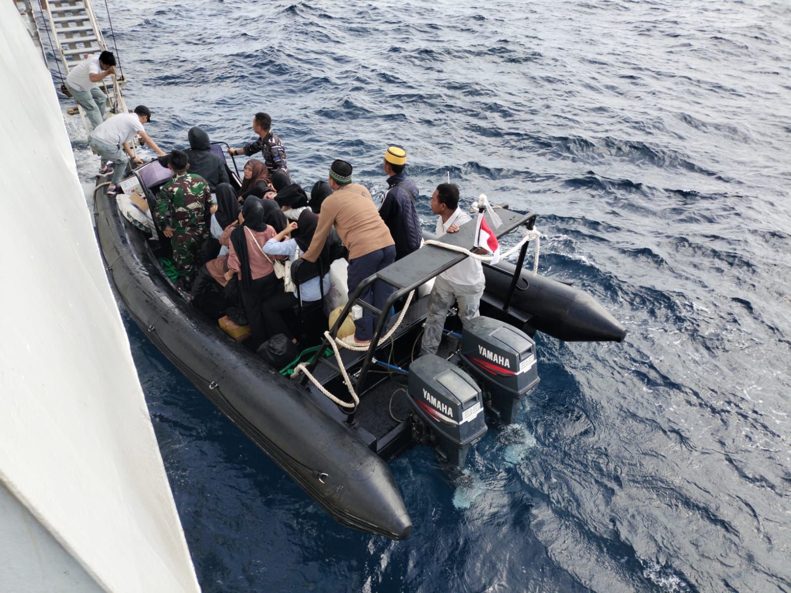 Aksi Sigap Satgas PAM Puter Enggano Evakuasi Ratusan Warga dan Mahasiswa Akibat Gangguan Transportasi Laut